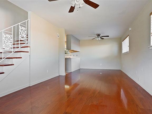 4th image of 2027 Saint Nick Dr