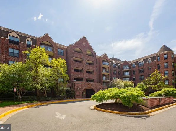 2100 Langston Blvd APT 303, Arlington, VA 22201