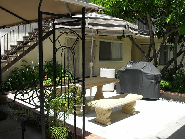 Parkridge Apartments — Photo 4