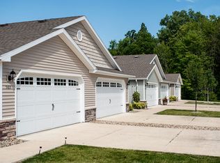 Redwood Grand Blanc, Grand Blanc, MI 48439