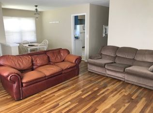 204 E Cherry St, Vermillion, SD 57069