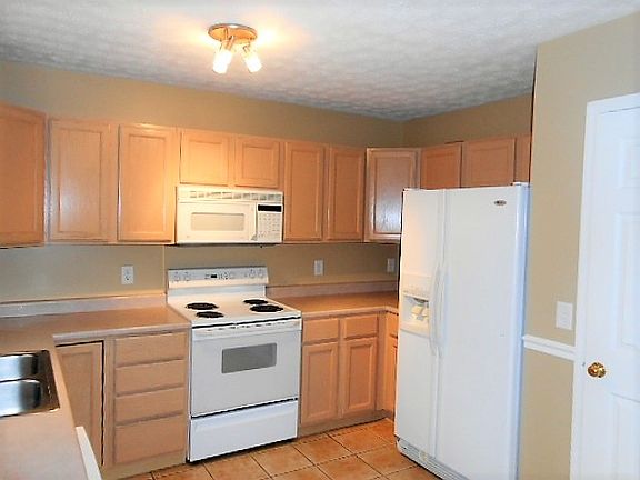 3rd image of 2464 Miami Village Dr
