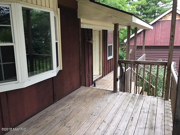 3rd image of 50 West St
