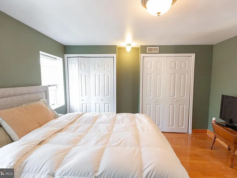 808 Gaul St — Photo 46