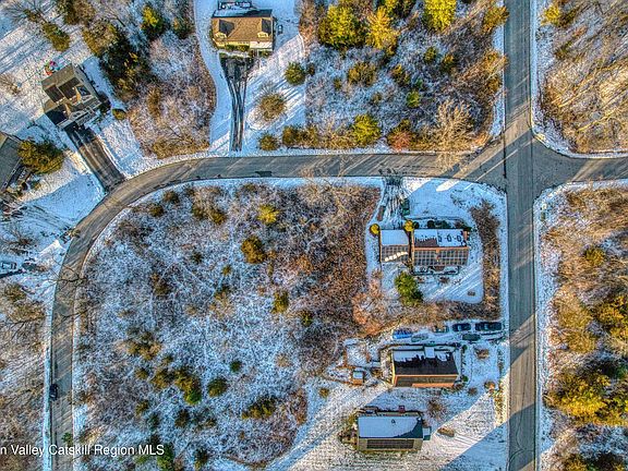 4th image of 109 Rip Van Winkle Drive