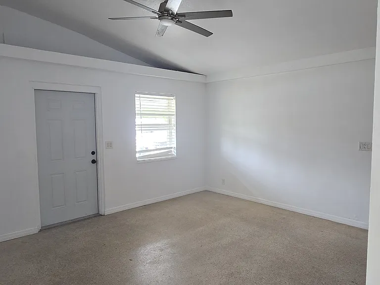 3085 Areca Ave #1 — Photo 12