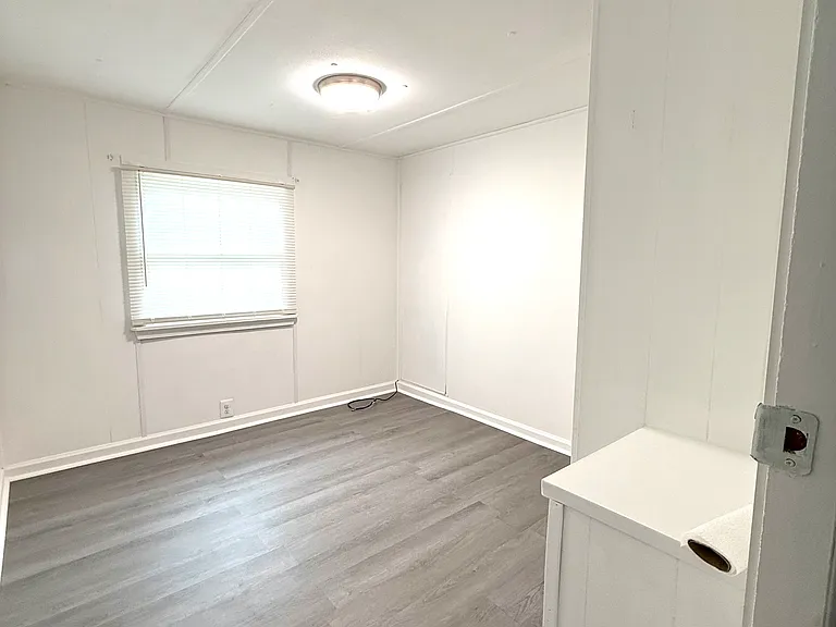 21496 Gerards Cove Rd — Photo 1