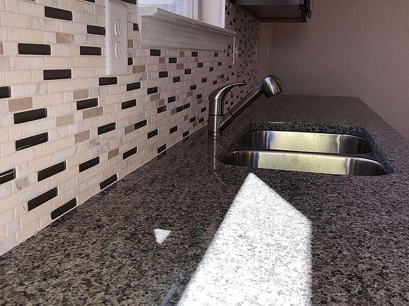 3rd image of 140 Leland Ln #11