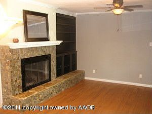 4th image of 4904 Andrews Ave