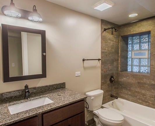 2nd image of 5050 N Winchester Ave APT 2