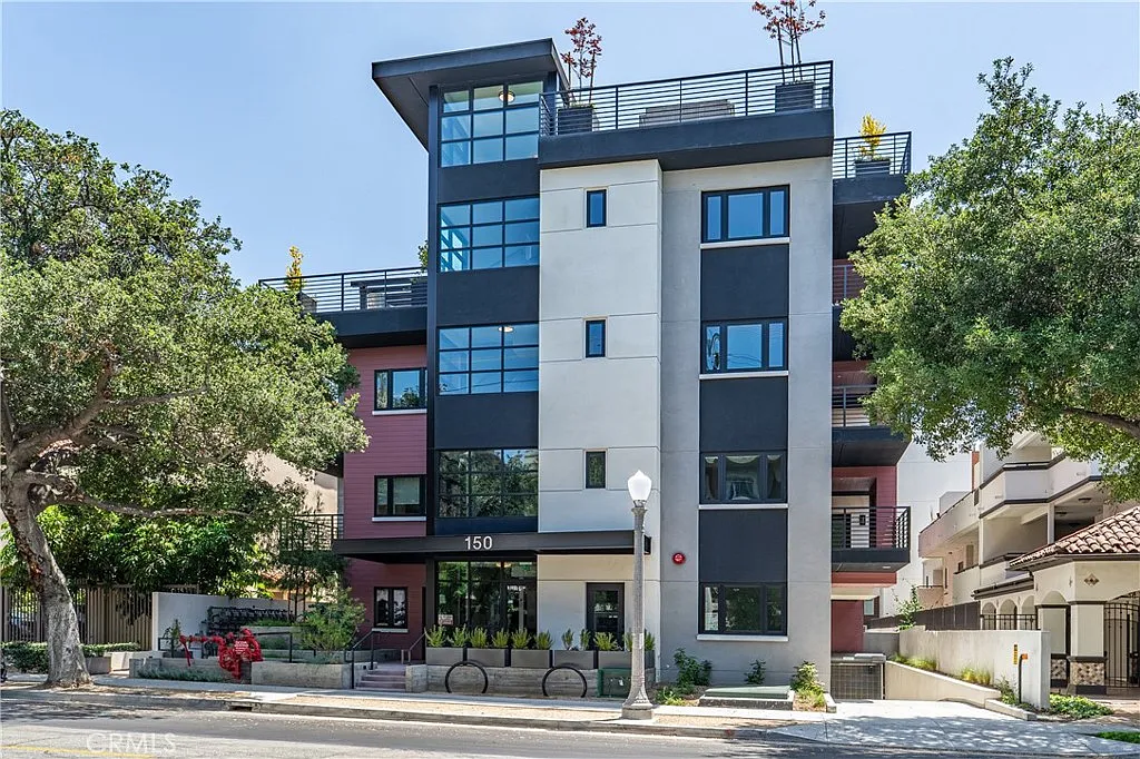 1 bed, 762 sqft, $3,300 — Photo 1