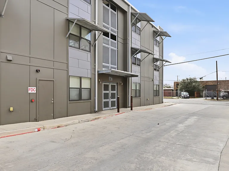 711 S Frio St #1203 — Photo 27