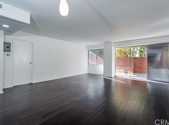 4th image of 7135 Hollywood Blvd APT 109