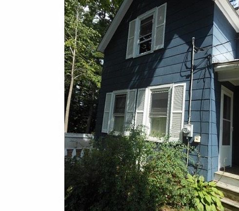 3rd image of 24 Minerva Ave
