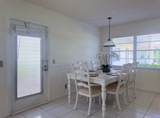 52 Mansfield Dr #B, Boca Raton, FL 33434