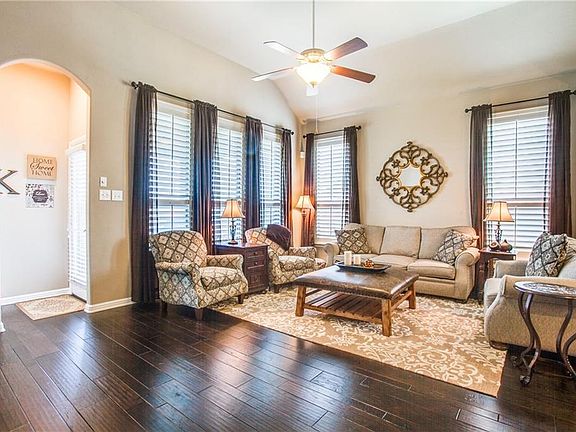 5th image of 3322 Sweetgum Ln