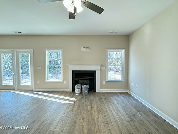 3rd image of 3132 Marion Heights Drive