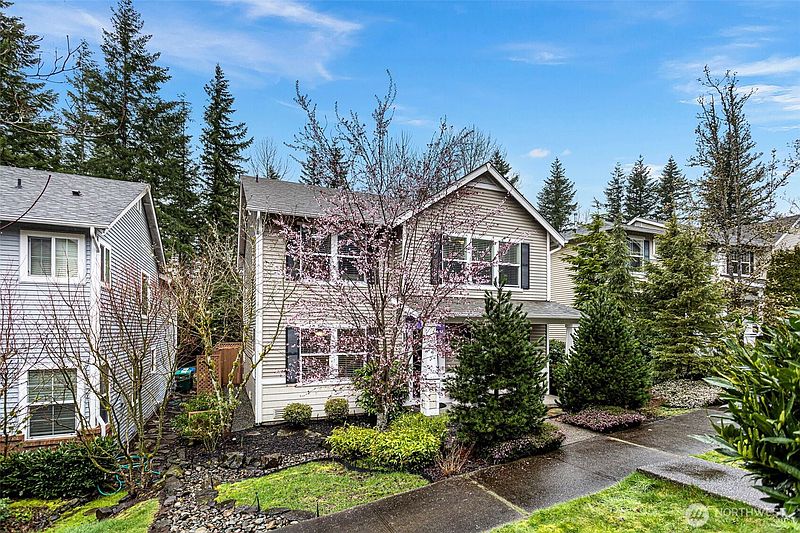 2nd image of 36726 SE Gravenstein Court