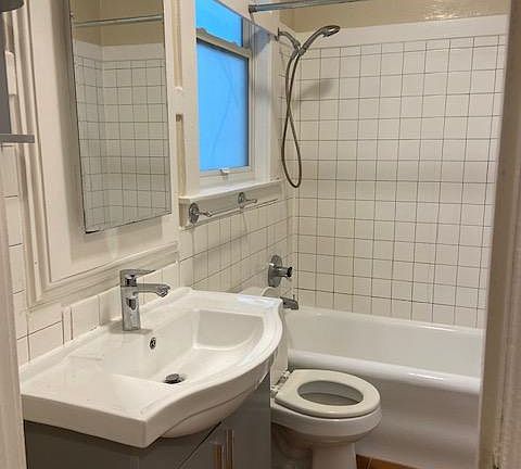 2nd image of 2339 California St APT 2