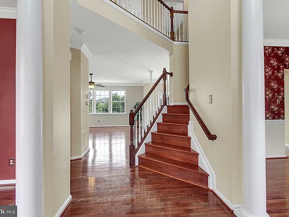 2nd image of 1146 Sparrow Mill Way