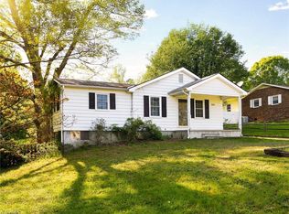 4314 Blackberry Rd, Greensboro, NC 27406