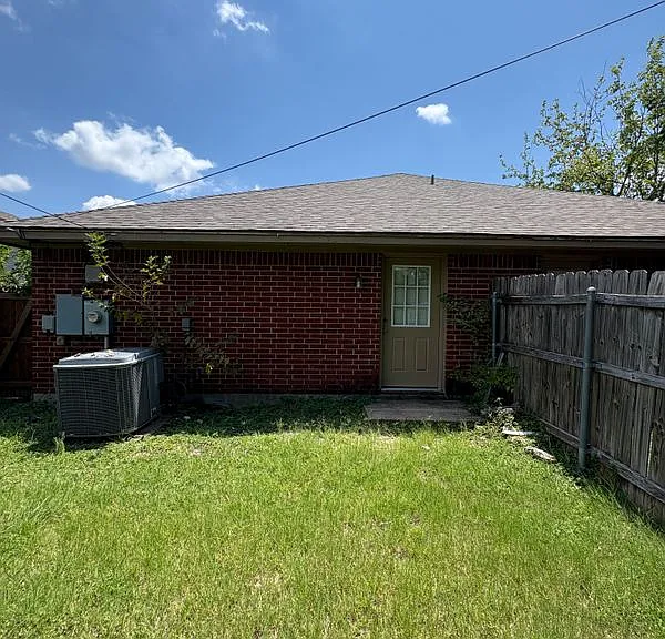 8128 Doreen Ave — Photo 16