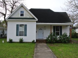 1401 E Stayton Ave, Victoria, TX 77901