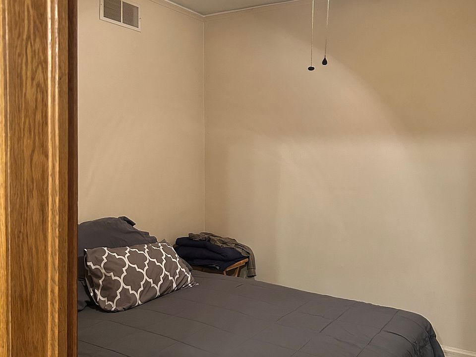 bedroom #1