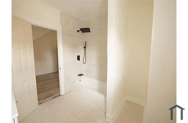 Building Photo - 5901 Belmar Ter #B