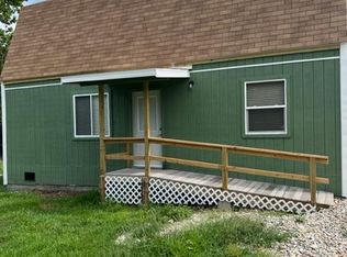 1586 Johnson Rowe Dr, Galena, MO 65656