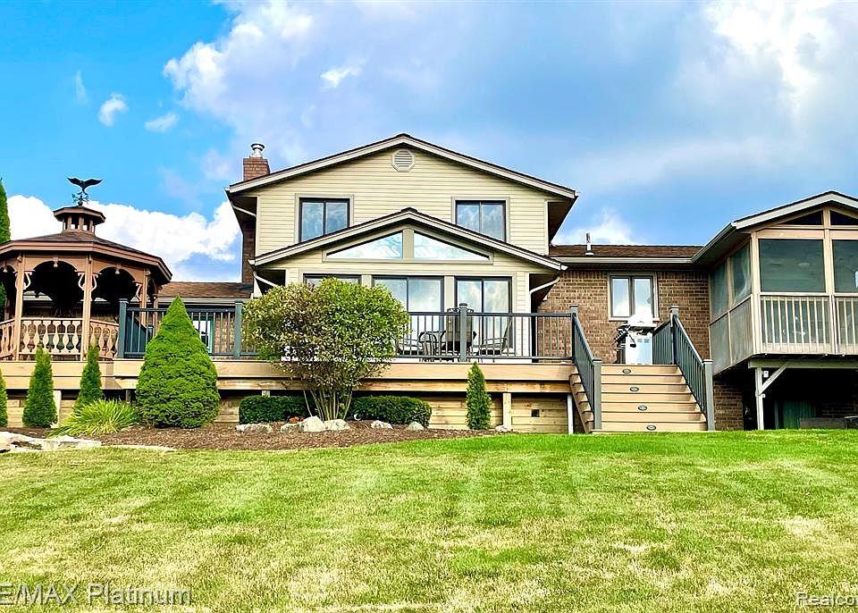 10585 Tamryn Blvd, Holly, MI 48442 Zillow