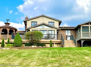 10585 Tamryn Blvd, Holly, MI 48442