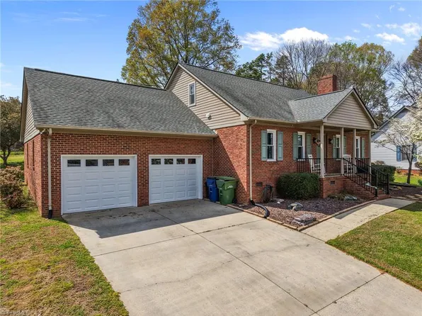 418 Wildwood Ln, Graham, NC 27253