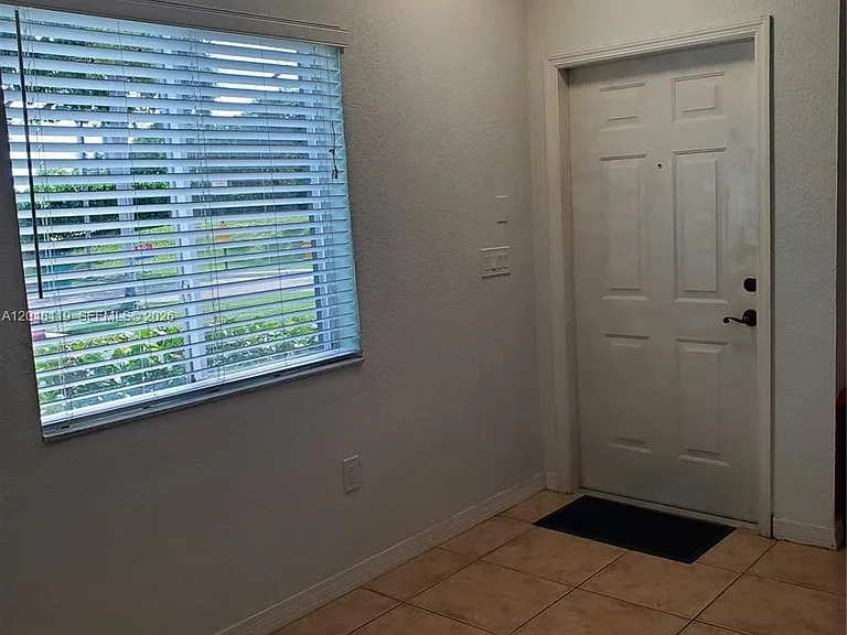 7834 Catalina Cir #7834 — Photo 3