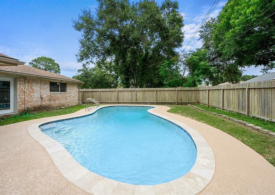 1st image of 11006 Sageheather Dr
