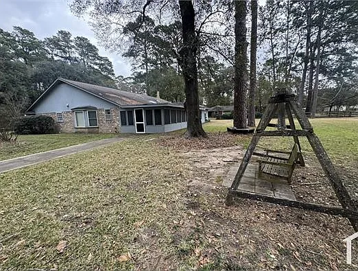 3 bed, 2696 sqft, $2,500 — Photo 3