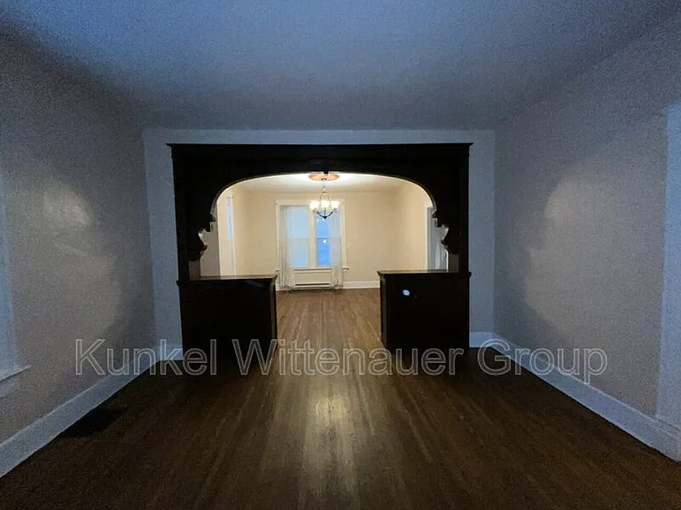 720 E D St — Photo 4