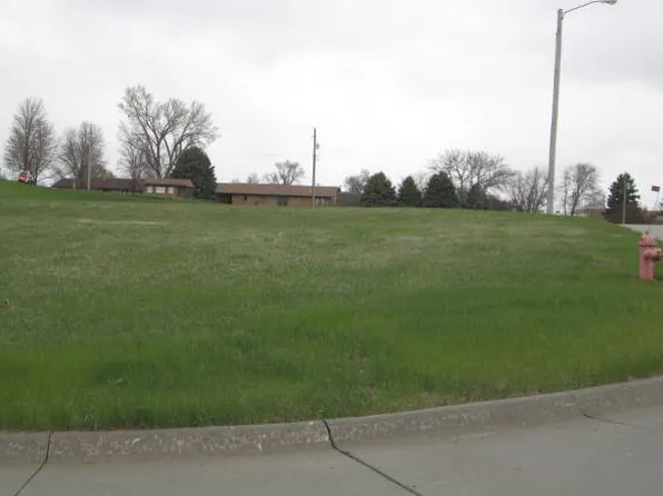 412 S Main St, Coleridge, NE 68727