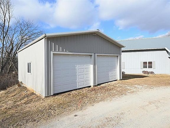 3rd image of 1616 NE 280th St