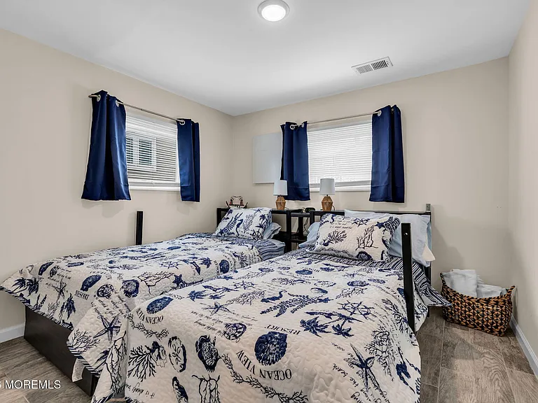 208 Mallard Ln — Photo 28