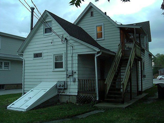 2nd image of 12 W 30th St