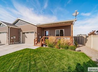 1277 Gary Dr, Blackfoot, ID 83221