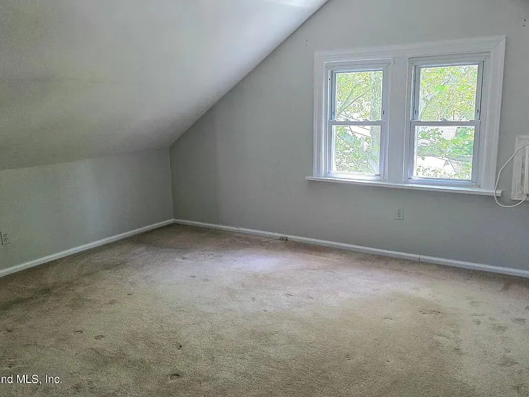 16 Allison Pl — Photo 35