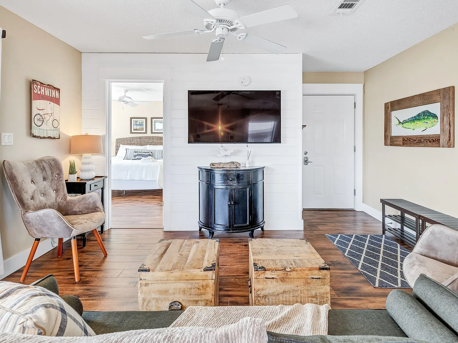 3 bed, 1028 sqft, $4,000 — Photo 2