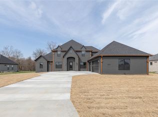 934 Asher St, Fayetteville, AR 72703