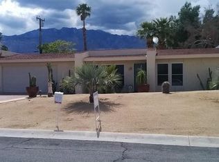 2303 N Magnolia Rd, Palm Springs, CA 92262