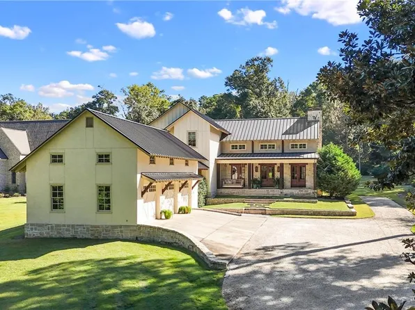 1006 Captain O'Neal Dr, Daphne, AL 36526