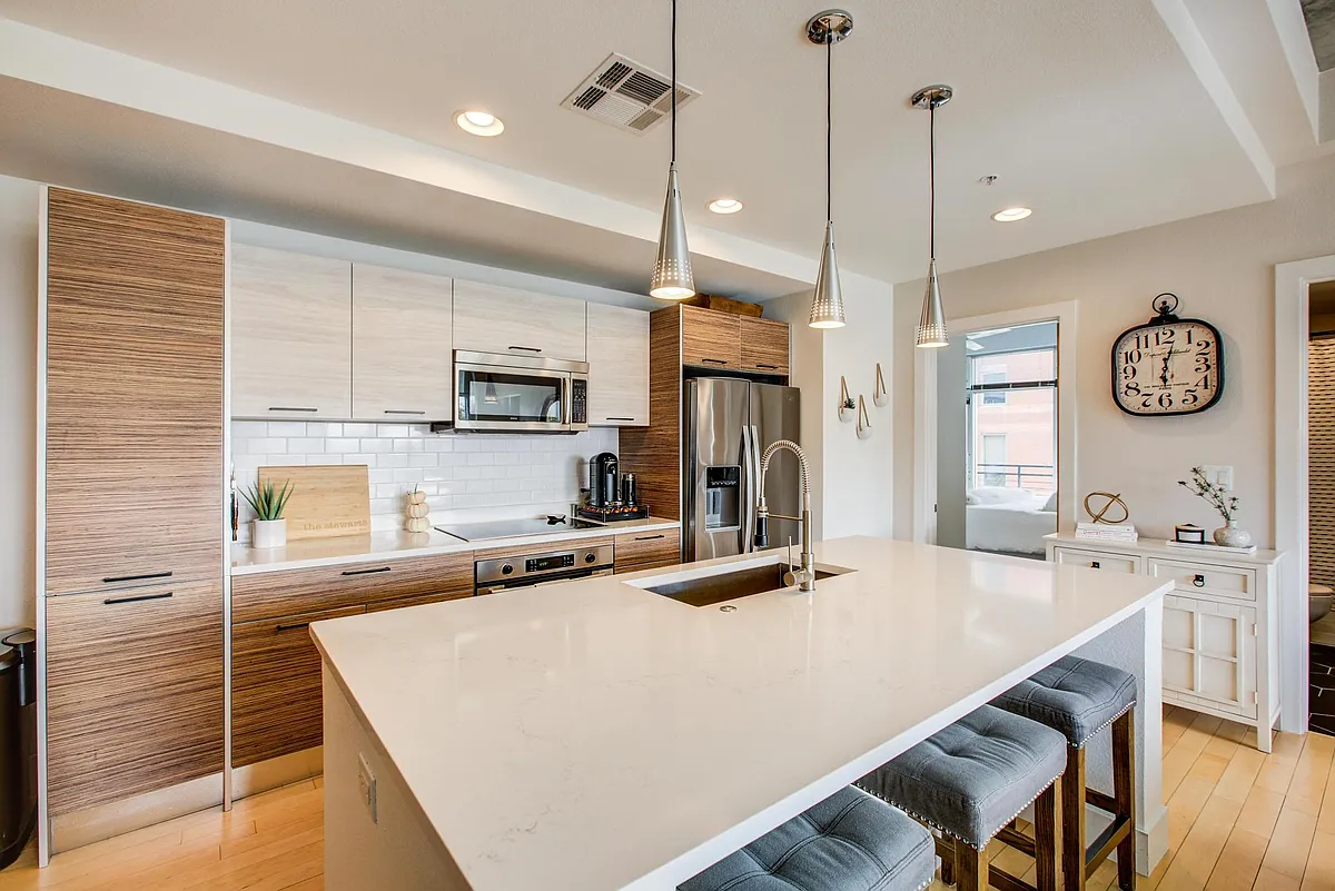 Building Photo - 2200 W 29th Ave #202