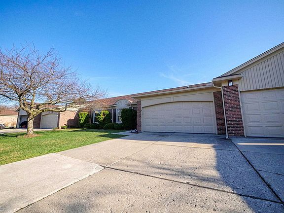 2nd image of 15908 Plymouth Dr