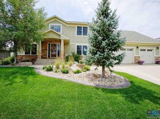 3017 W Cinnamon St, Sioux Falls, SD 57108